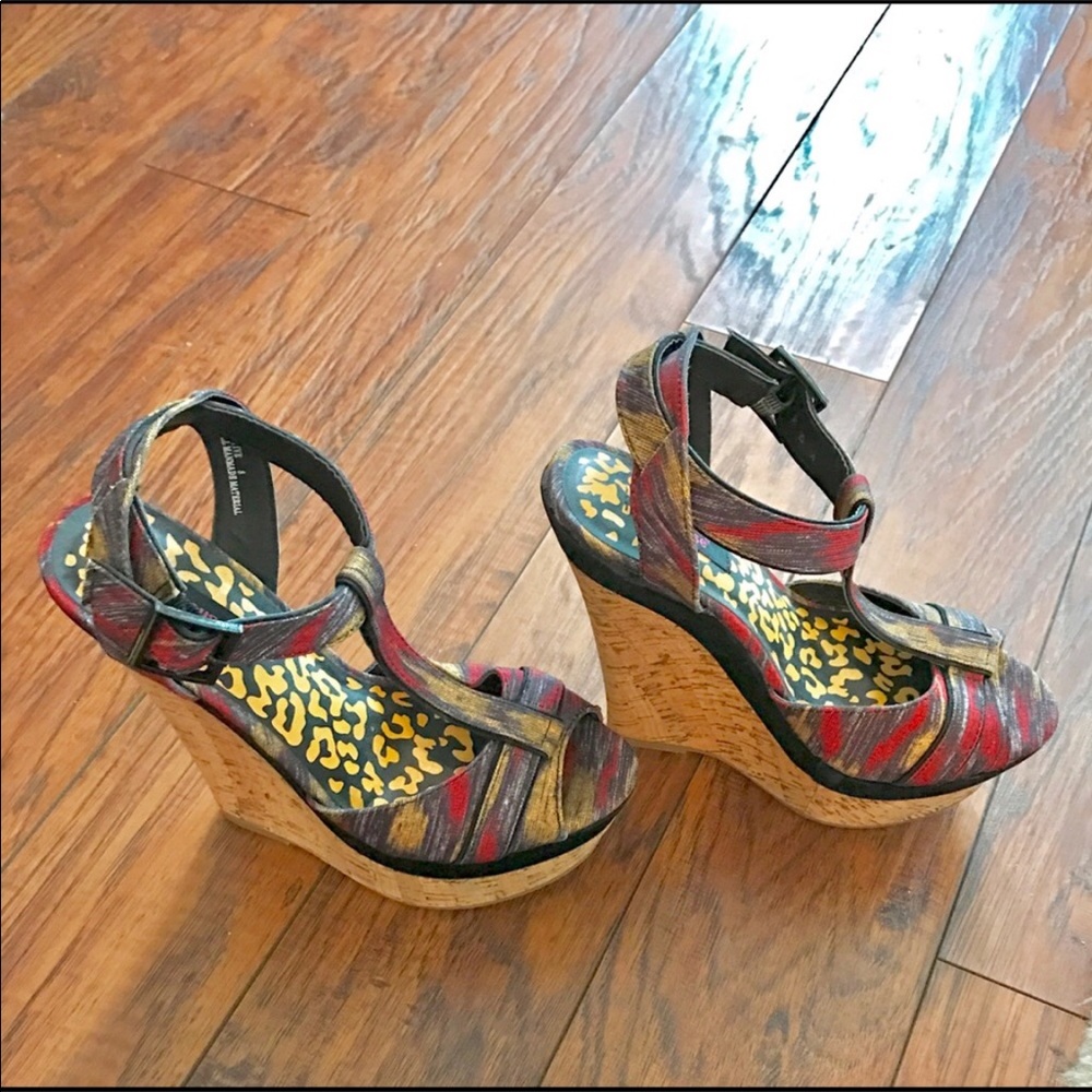 🎀Tribal Wedges NWOT🎀