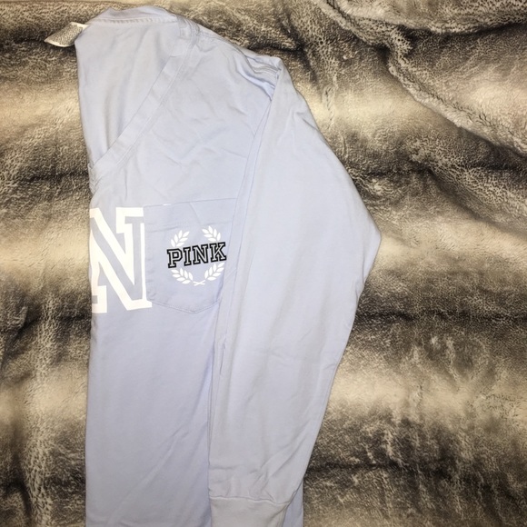 Victoria's Secret PINK Long Sleeve V-Neck - Picture 5 of 5