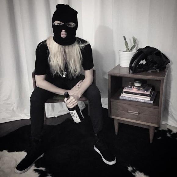 Meet your Posher, Heather - Picture 1 of 1