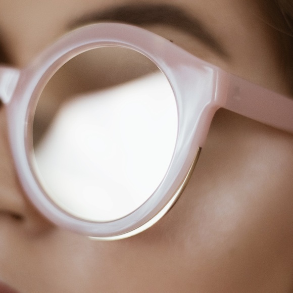 Samantha sunnies 🌞 - Picture 3 of 3