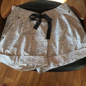 Lululemon spring breakaway shorts 6