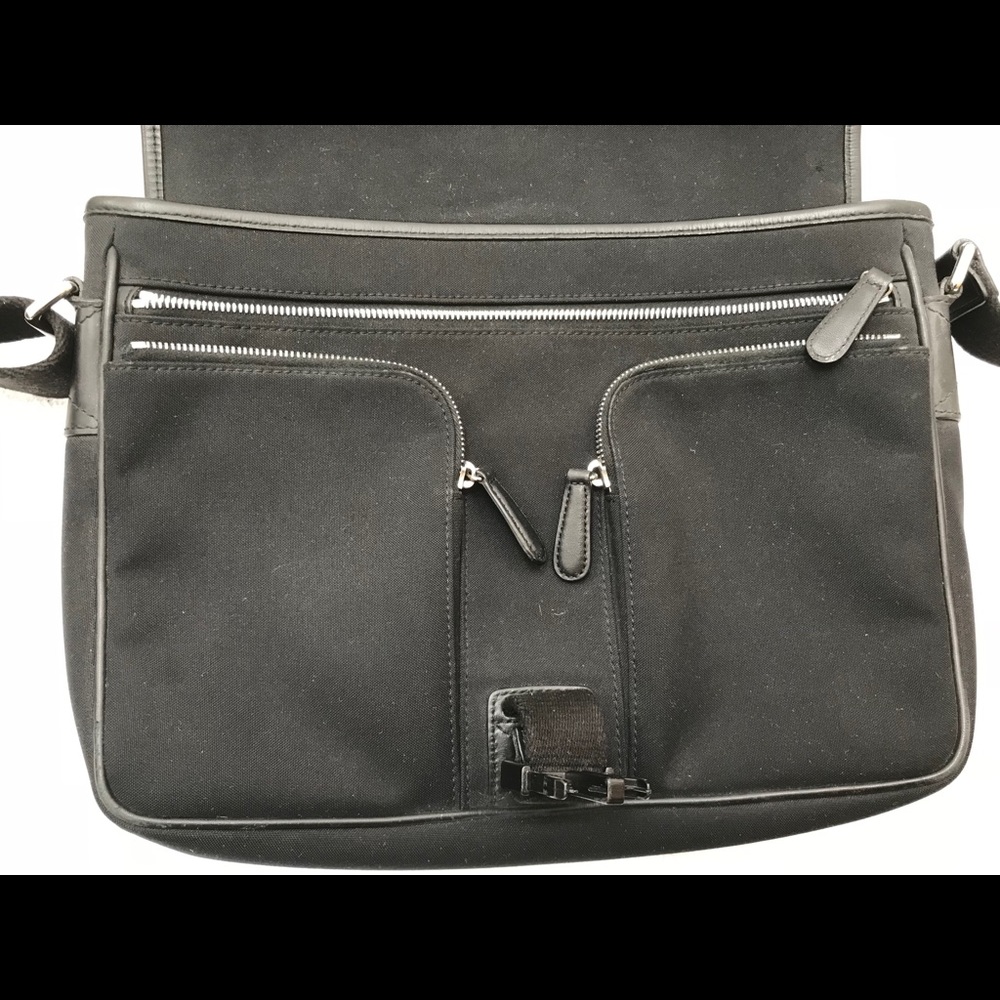 Coach Messenger Bag - Picture 2 of 8