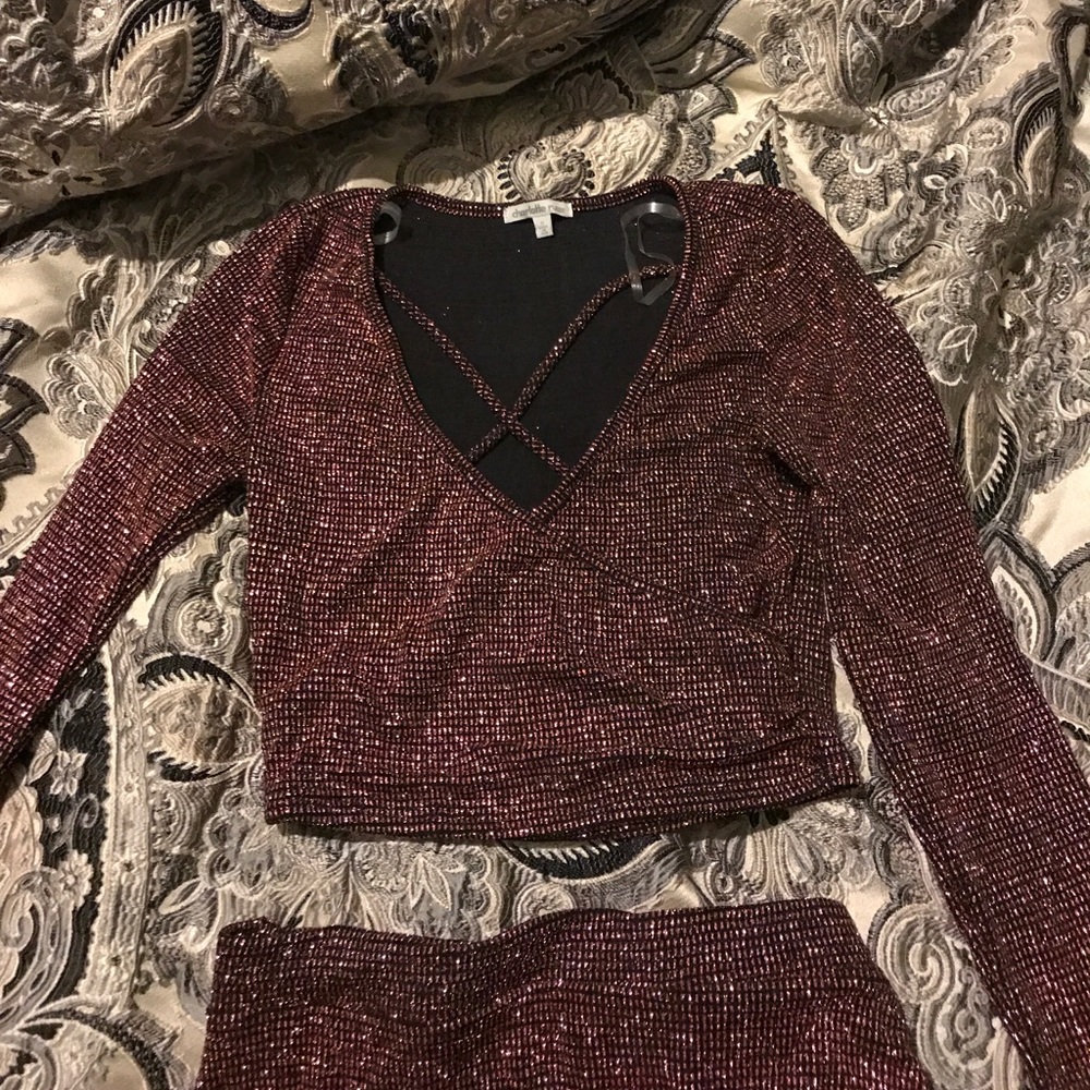 2Piece Set - Picture 2 of 4