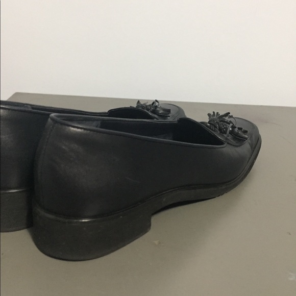 Salvatore Ferragamo women's penny loafers - Picture 5 of 8