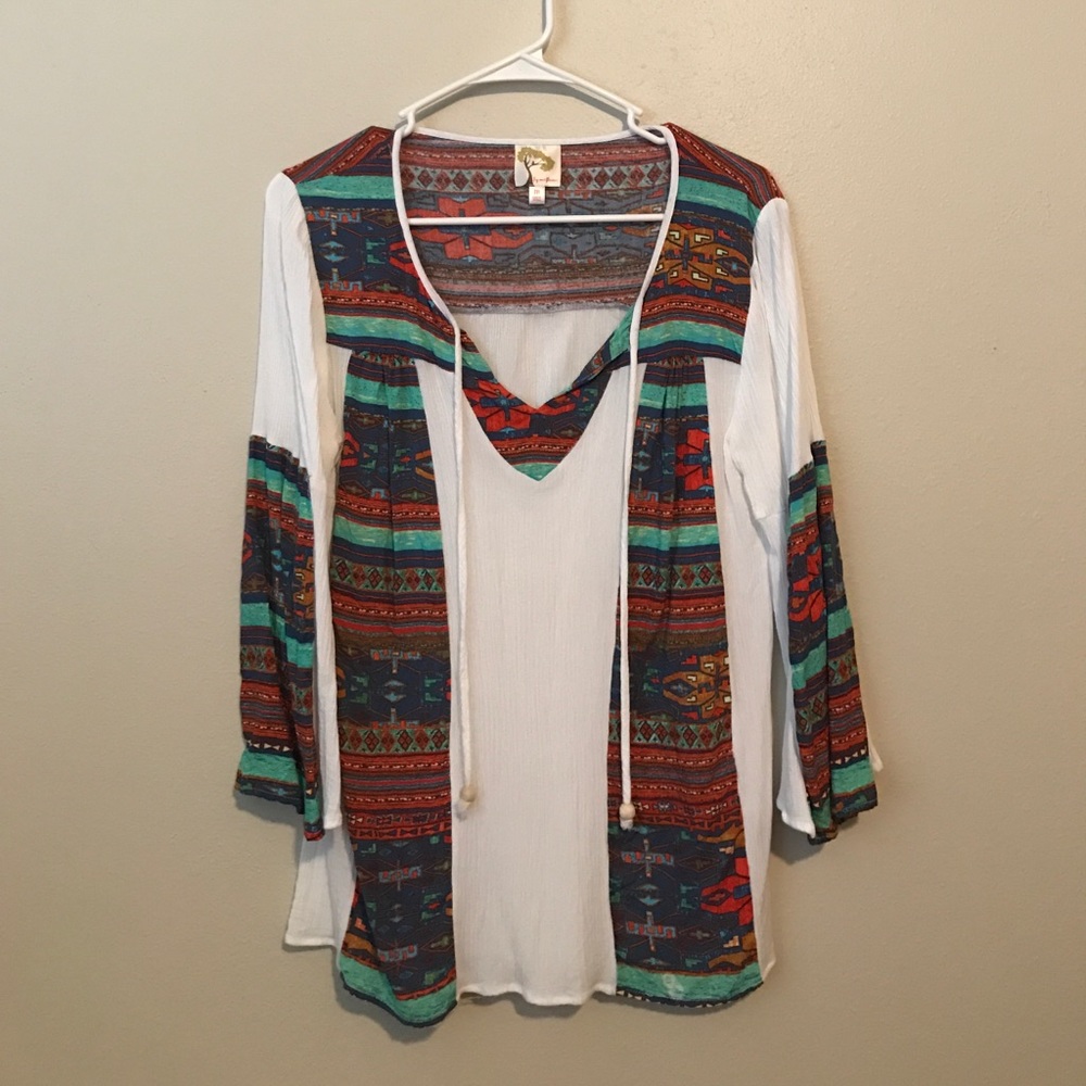 Fig & Flower Aztec Blouse (M)