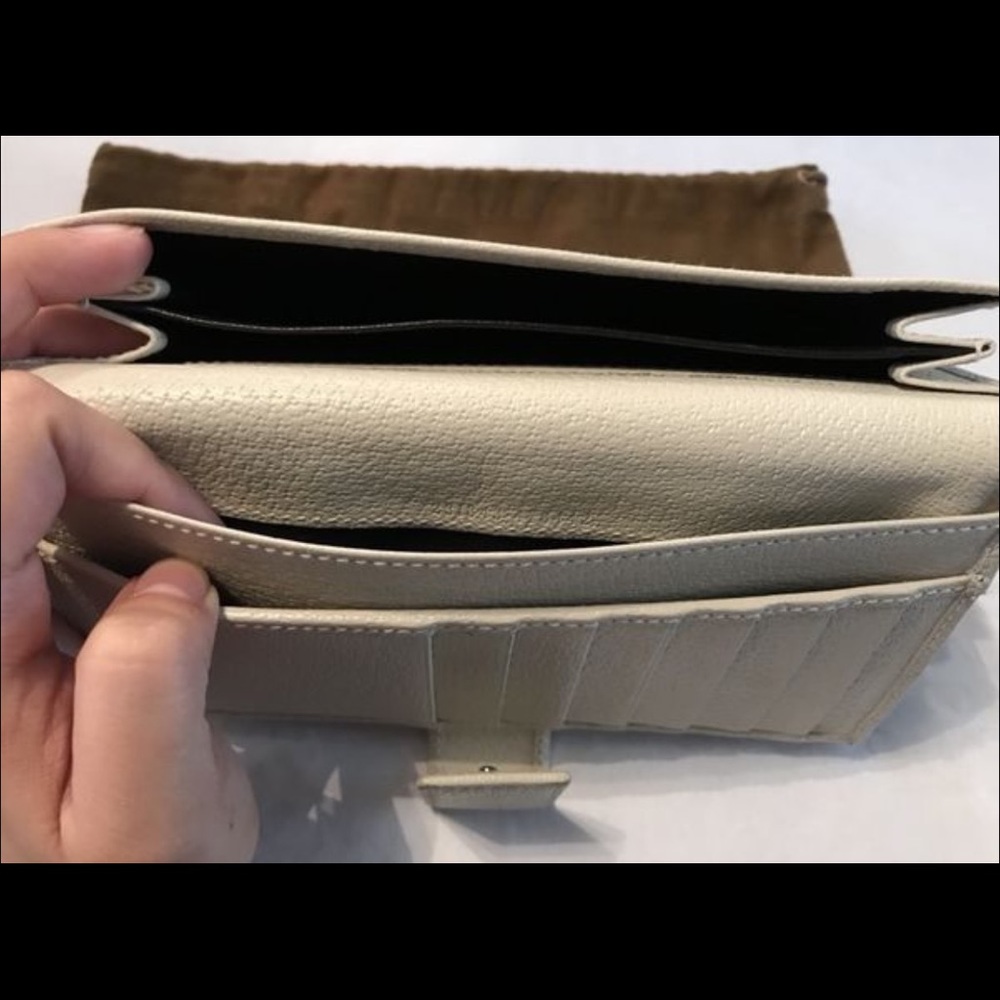 Authentic Gucci Wallet - Picture 4 of 4