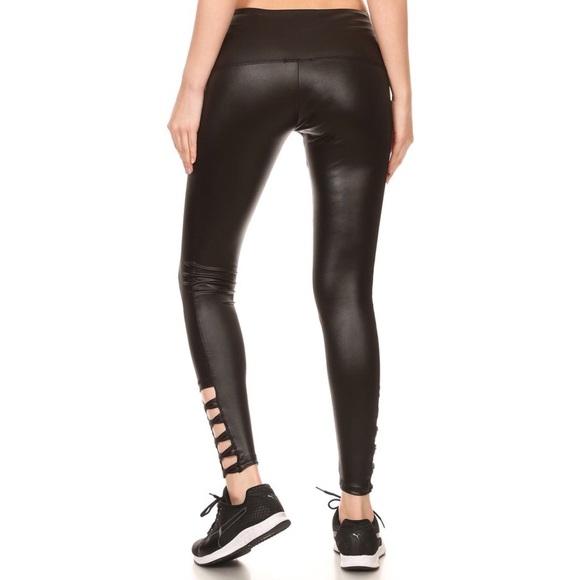 Black Faux Leather Criss Cross Leggings Shiny π€ - Picture 4 of 5