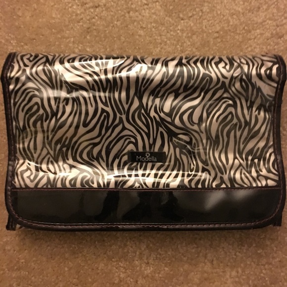 Modella travel set! - Picture 2 of 8