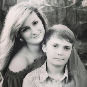 Meet your Posher, Leslie