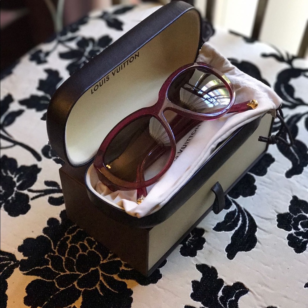 Louis Vuitton Vintage Sunglasses - Picture 3 of 8