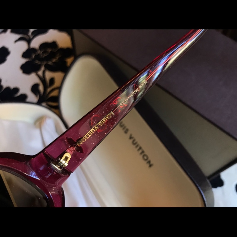 Louis Vuitton Vintage Sunglasses - Picture 5 of 8