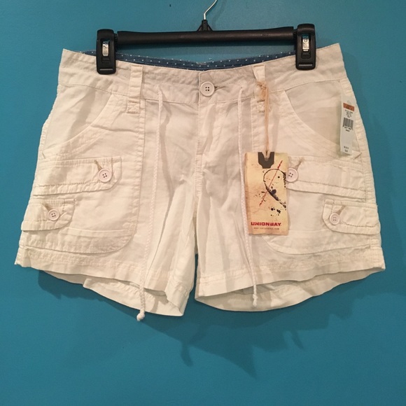 White Unionbay Juniors Shorts - Picture 1 of 3