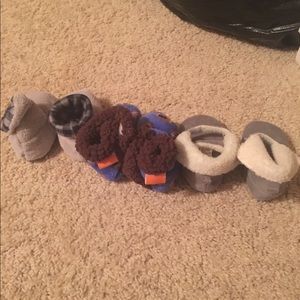 3 pairs of slippers