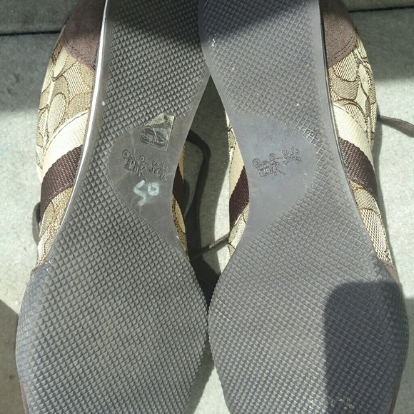 Authentic Coach shoes - Picture 2 of 3