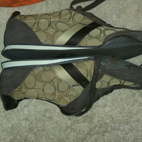 Authentic Coach shoes - Picture 3 of 3