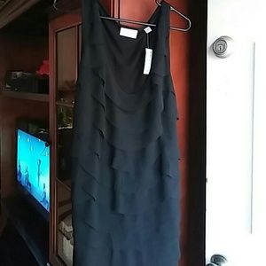 Avenue Sleeveless Ruffle Blouse