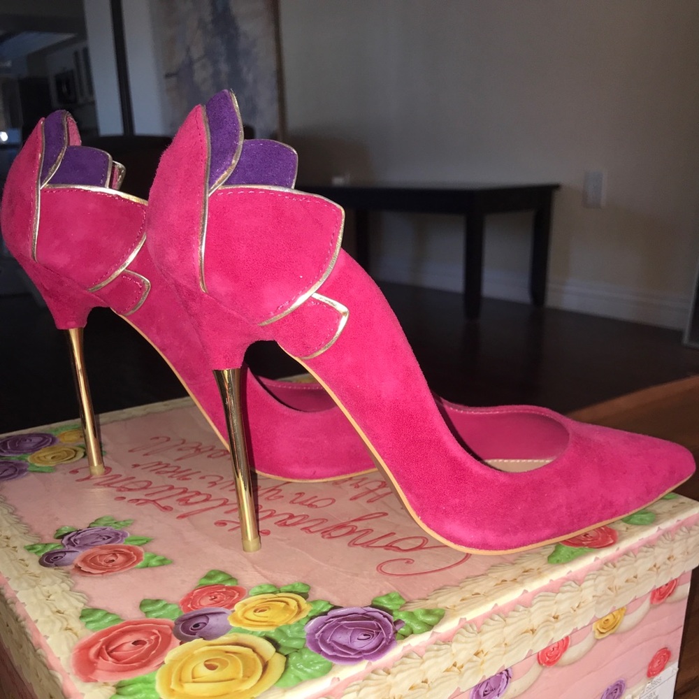 Pink Suede Pumps