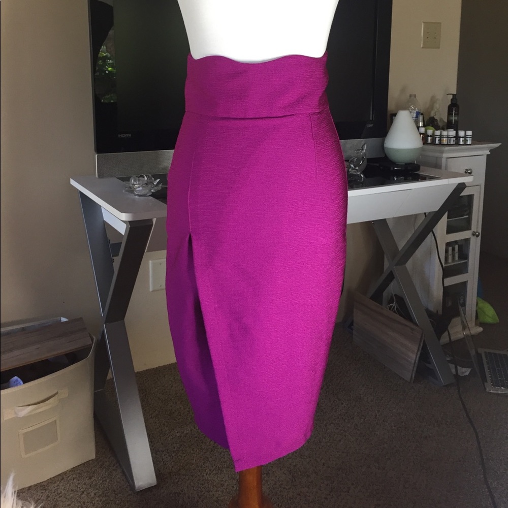 High waisted skirt