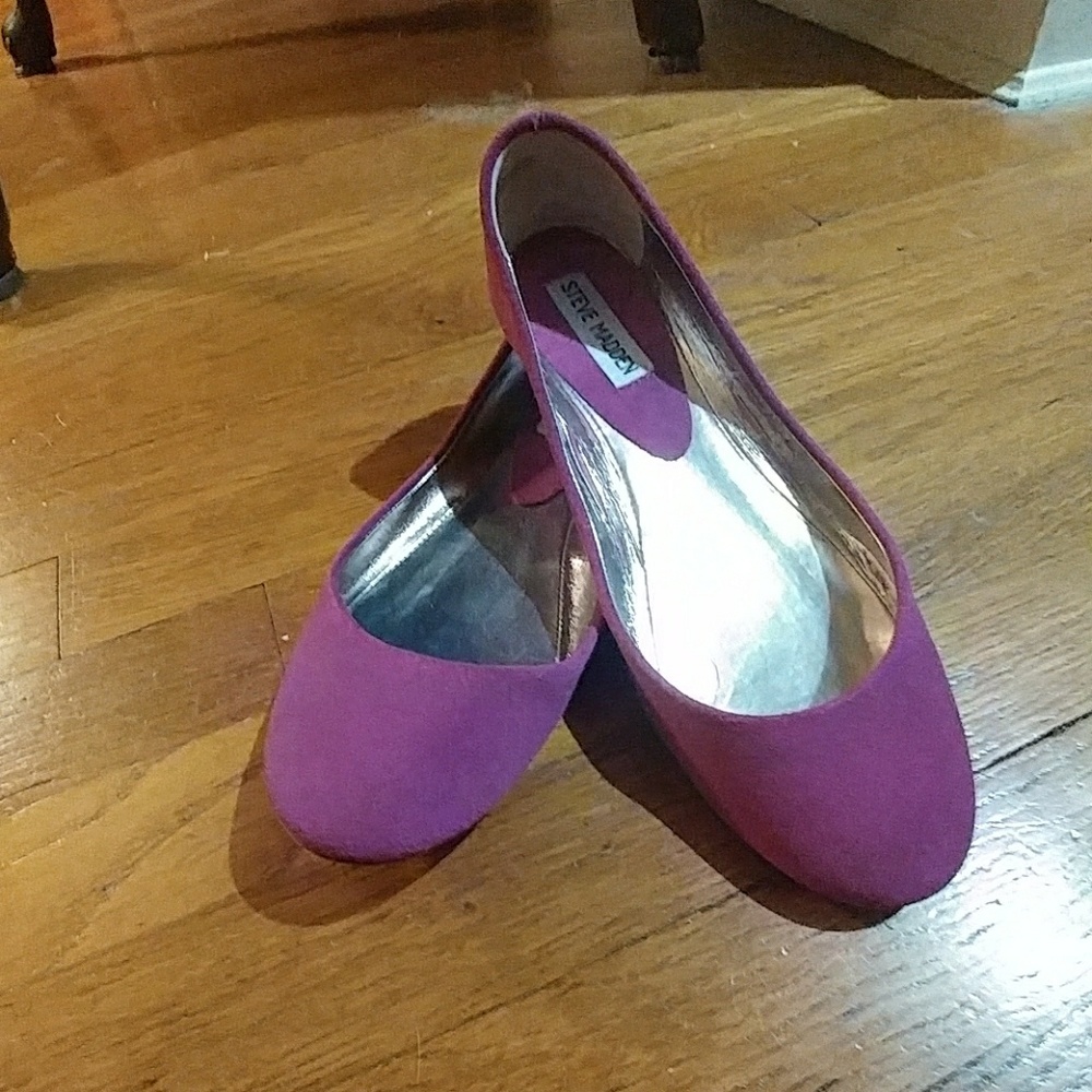 Size 8 Steve Madden flats