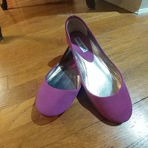Size 8 Steve Madden flats