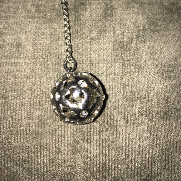Guess necklace - Picture 2 of 5