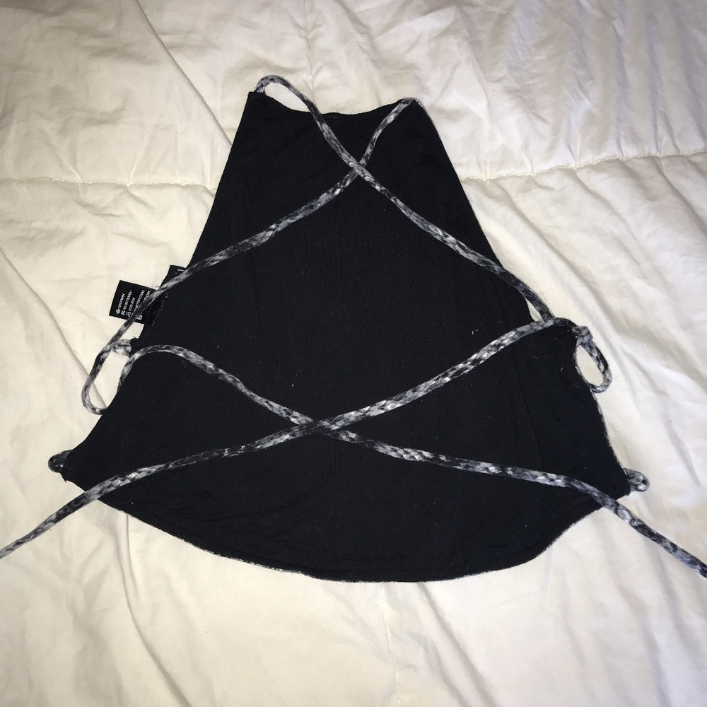 Halter Crop Top - Picture 5 of 7