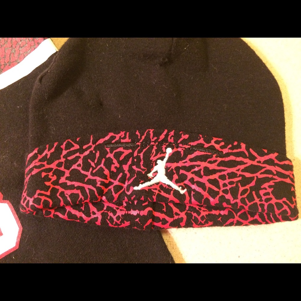 Jordan 2pc Set Size 0-6M - Picture 2 of 5