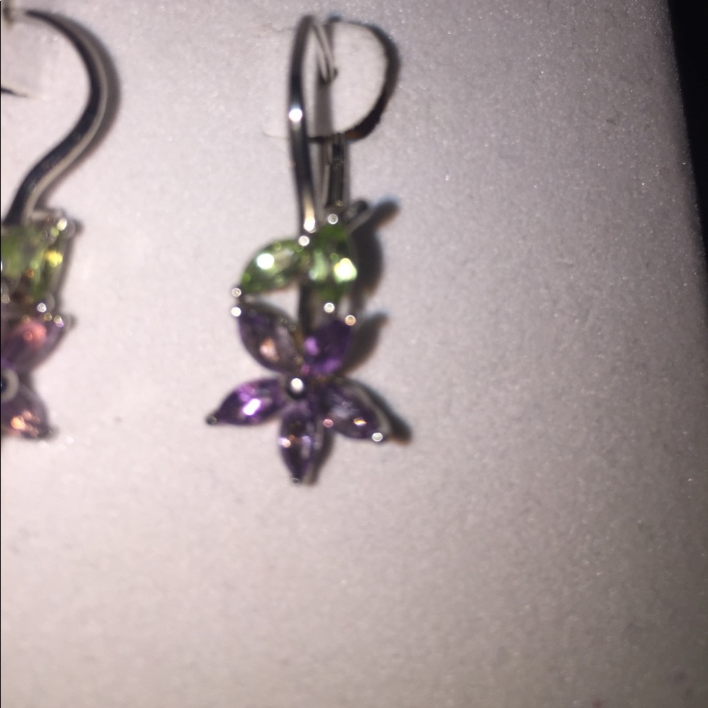 Flower earrings - Picture 2 of 3