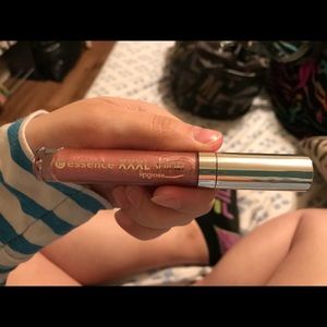Essence lipgloss
