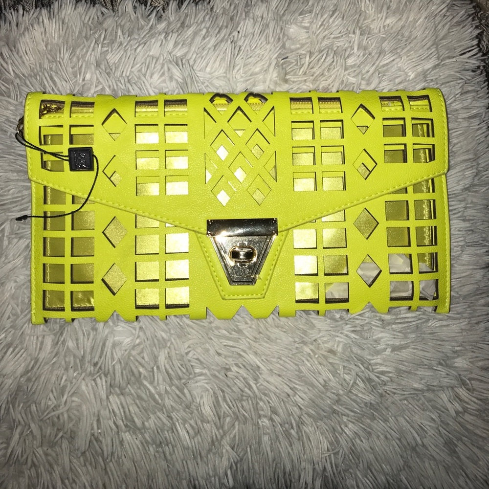 BRANDNEW Neon Clutch