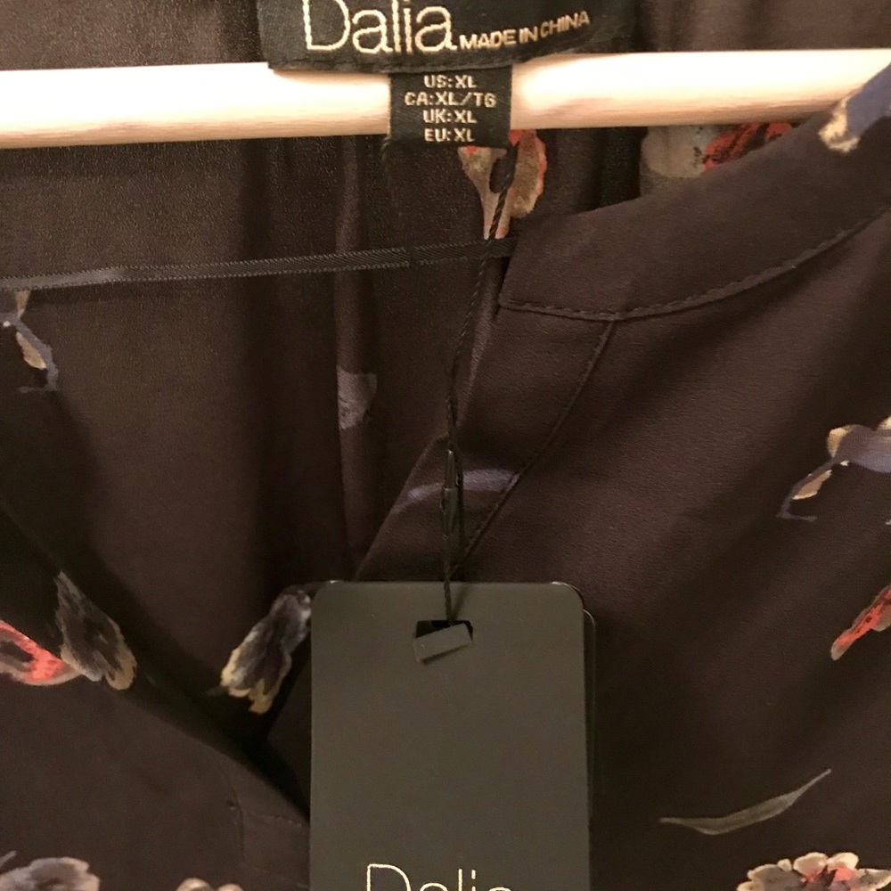 Blouse - Picture 4 of 6