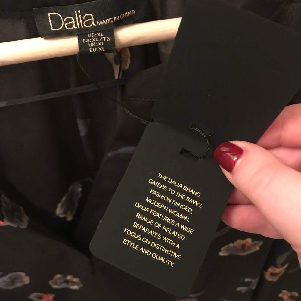 Blouse - Picture 5 of 6