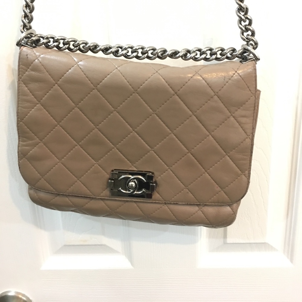 Chanel quilted beige bag