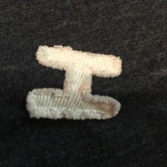 NWT HOLISTER T-SHIRT!🔥🔥 - Picture 5 of 5