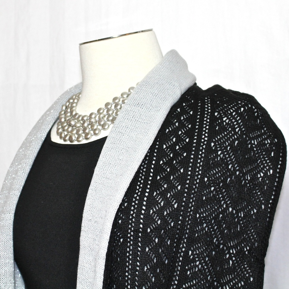 CLEARANCE⭐️NWT★Reversible Lurex Infinity Scarf