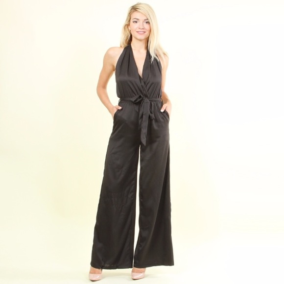 NWT Hot & Delicious Chrissy Crepe Halter Jumpsuit In Small , Medium or Large - Picture 3 of 7