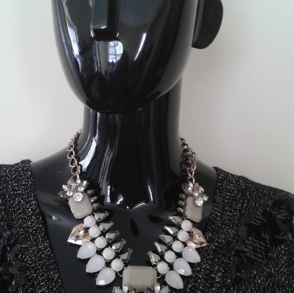 Sweater - Picture 7 of 7