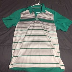 Men’s medium Oakley golf shirt