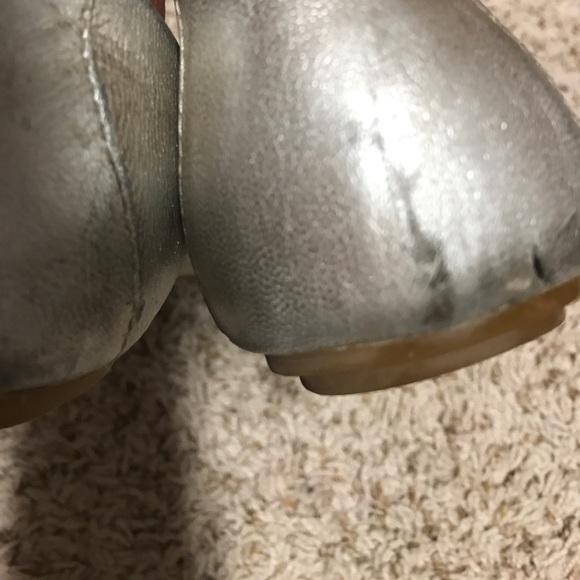 Shoes - Picture 4 of 6