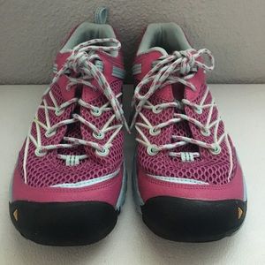 KEEN Women's Contour Arch Toggle Running Shoes