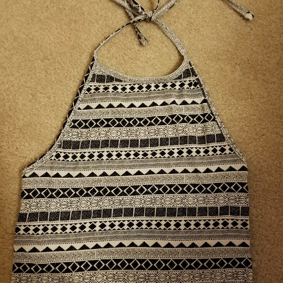 Crop top - Picture 2 of 3