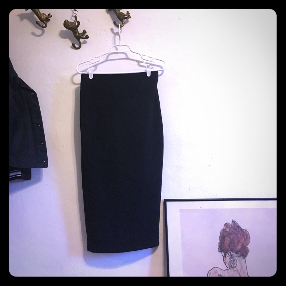 Spandex pencil skirt