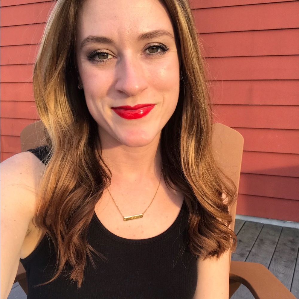 Meet your Posher, Lizzie