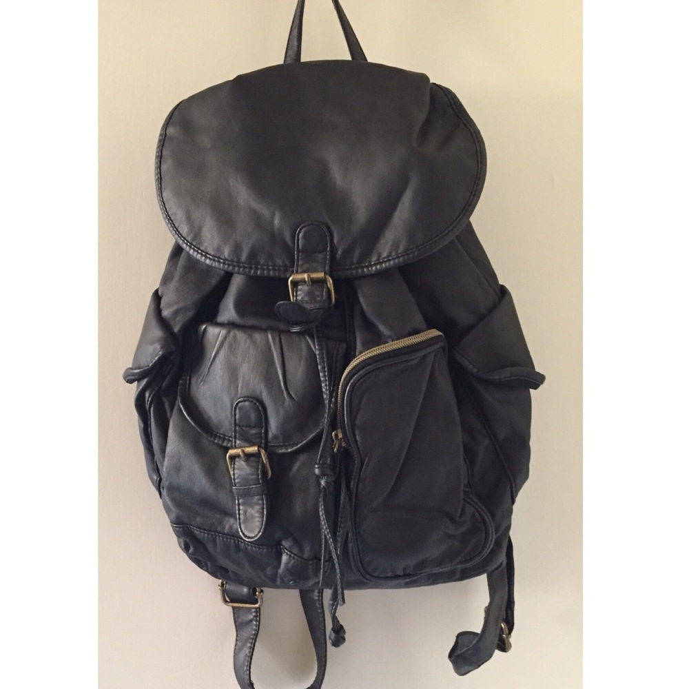 Backpack. - Picture 3 of 4