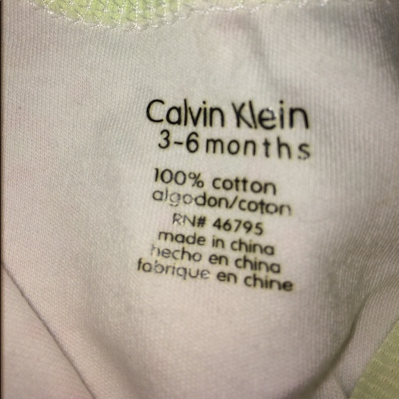 Calvin Klein layette - Picture 5 of 5
