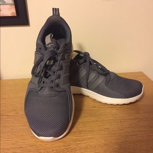 Adidas Neo Cloudfoam tennis shoes