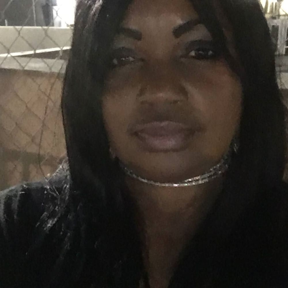 Meet your Posher, Gina