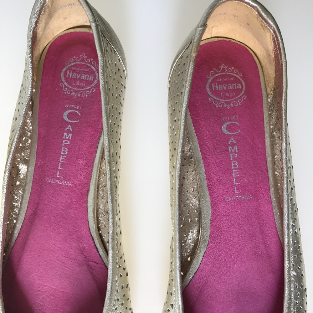 Jeffrey Campbell Gold Flats - Picture 4 of 8