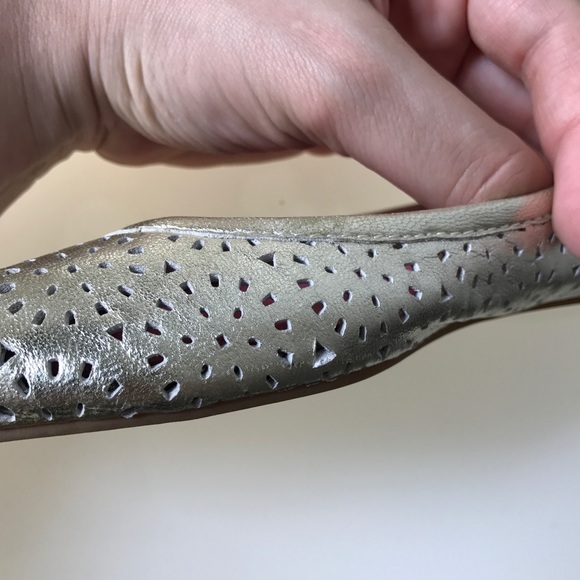 Jeffrey Campbell Gold Flats - Picture 5 of 8