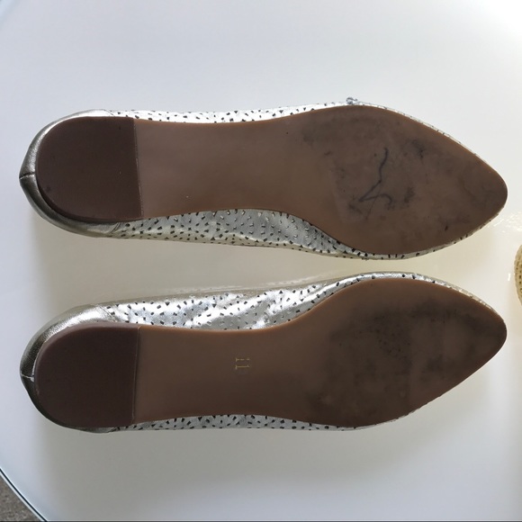 Jeffrey Campbell Gold Flats - Picture 6 of 8